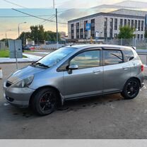 Honda Fit 1.3 CVT, 2003, 364 000 км, с пробегом, цена 450 000 руб.