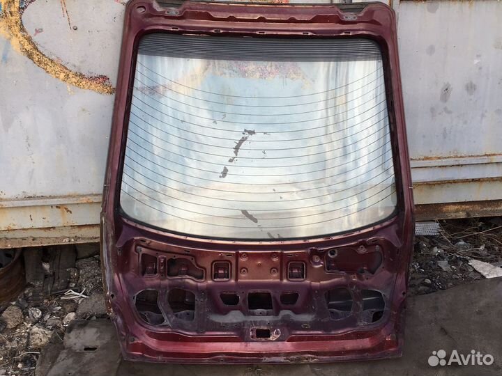 Крышка багажника Mitsubishi Galant