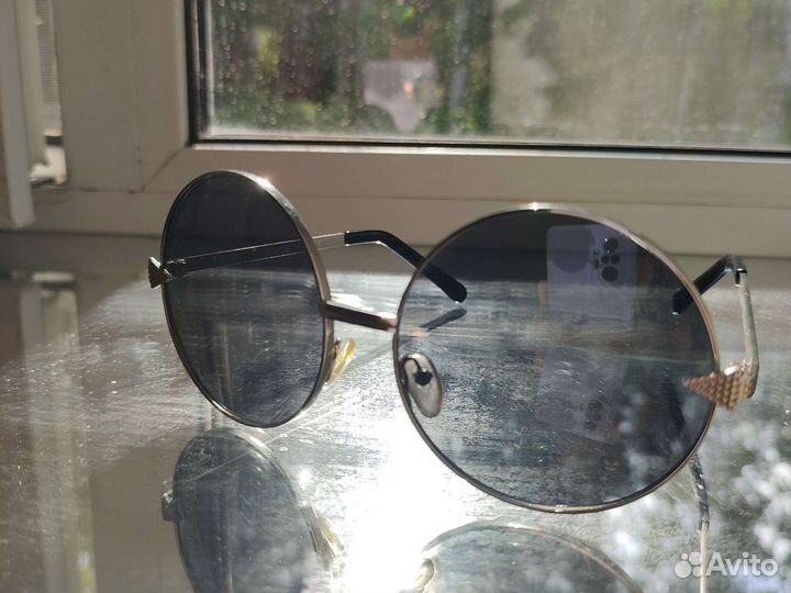 Солнцезащитные очки