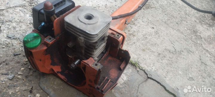 Триммер Husqvarna 235R, на запчасти