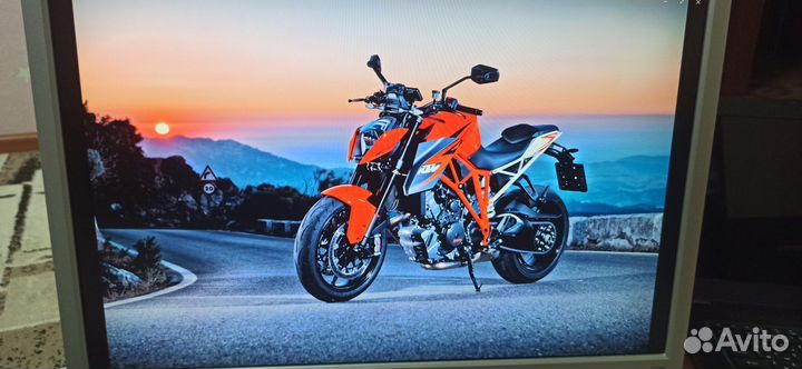 Монитор benq 22