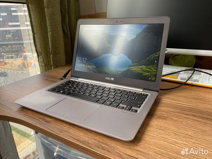 Игровой ноутбук Asus в хорошем состоянии