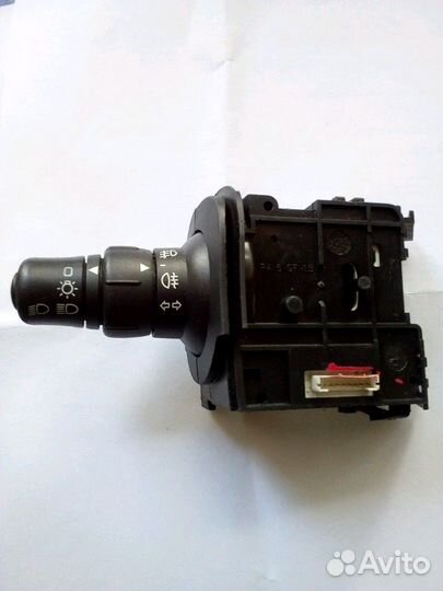 Падрулевой переключатель света и поворотов