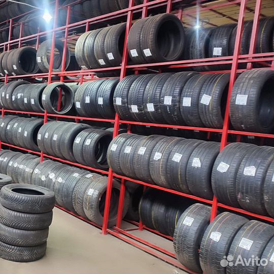 Pirelli P Zero 325/35 R23 111Y