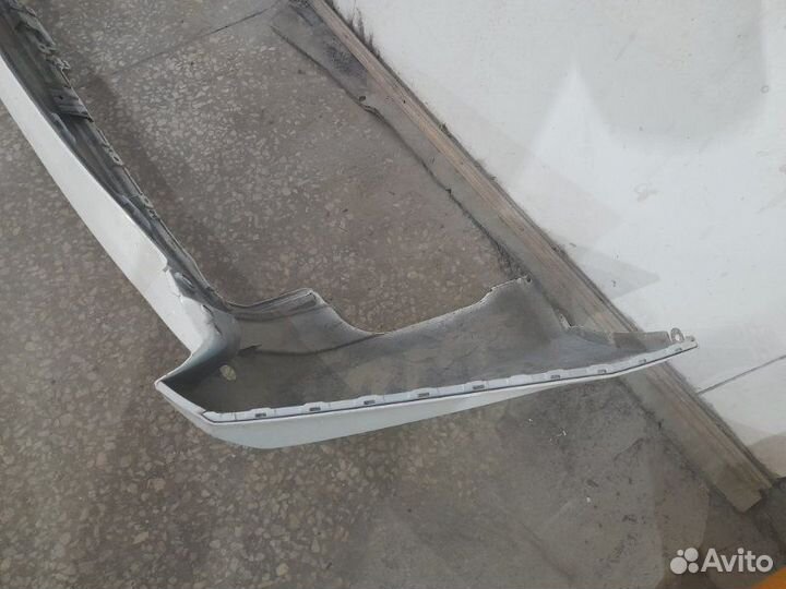 Бампер задний Mitsubishi Pajero Sport 3