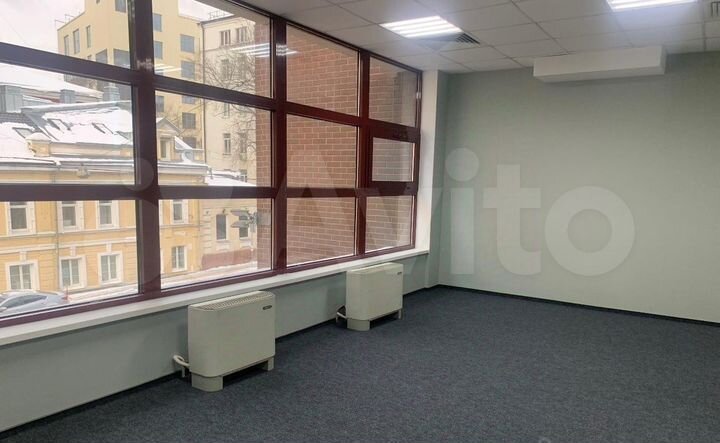 Предлагаем арендовать просторный офис 301.1 кв.м
