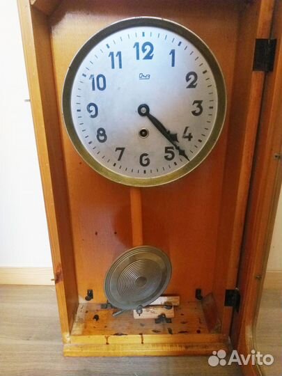 Старинные настенные часы