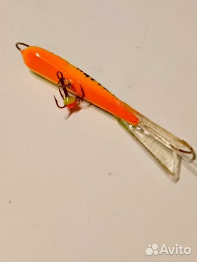 Балансир Lucky John Fin 4 (11g/6cm) Color 20