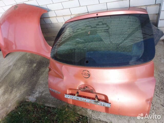 Крышка багажника Nissan March k12. /Micra