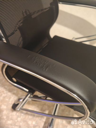 Компьютерное кресло