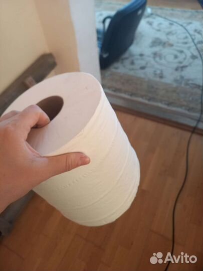 Бумажные полотенца отрывные, большой рулон