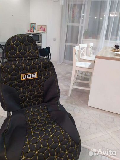 Чехол на экскаватор погрузчик JCB