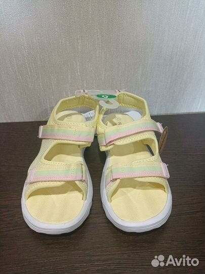 Сандалии для девочки
