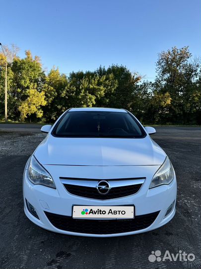 Opel Astra 1.6 МТ, 2012, 176 300 км