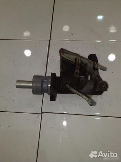 Цилиндр тормозной главный Ford Focus I (1998—2004)