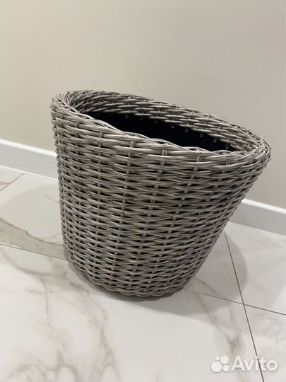 Кашпо из ротанга, плету на заказ