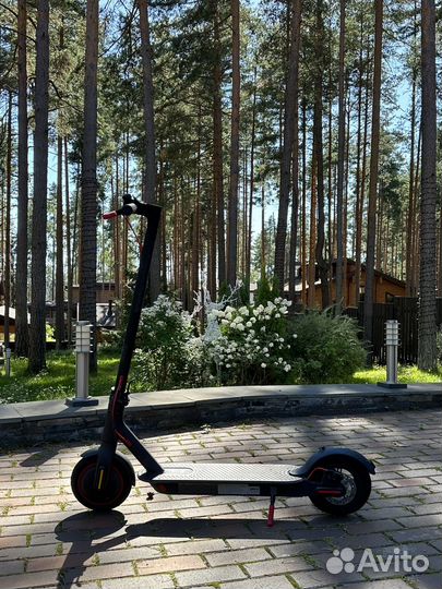 Электросамокат xiaomi m365 pro 2