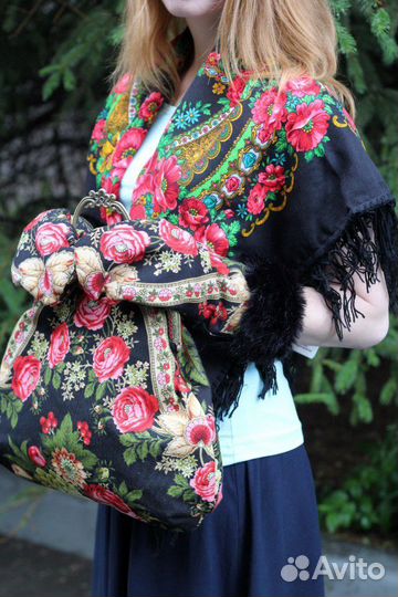 Павловопосад. платок, сумочка,варежки Черные глаза