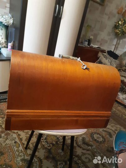 Швейная машина Подольск с электроприводом