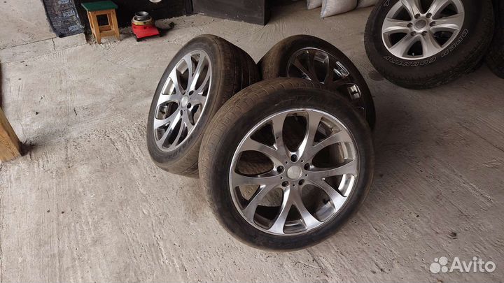 Hilo Sport XV1 235/50 R19