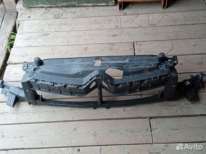 Citroen C4 2011 Усилитель бампера верхний
