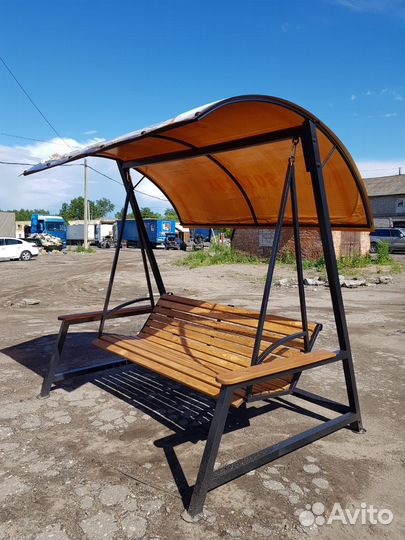 Парковая качеля из металла
