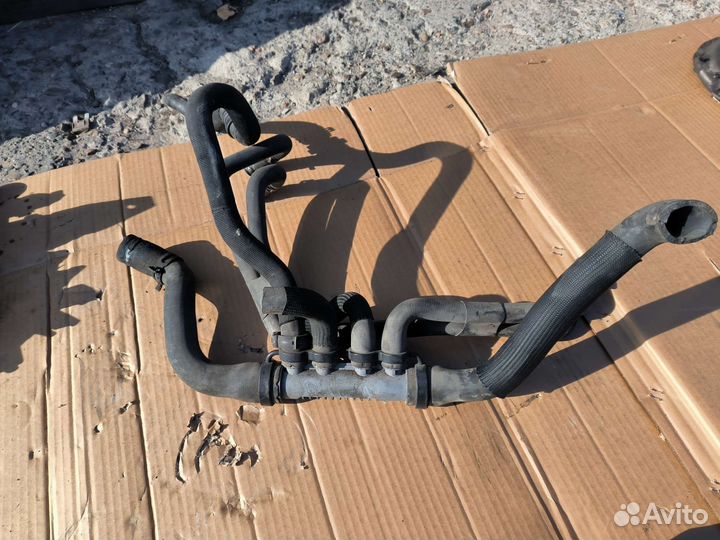 Renault Laguna 3 2.0 f4r патрубок пластиковый