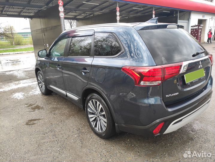 Mitsubishi Outlander 2.0 CVT, 2021, 69 000 км