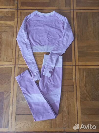 Костюм для фитнесса