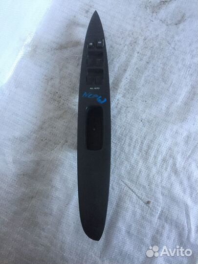 Блок стеклоподъемников Тойота Ист