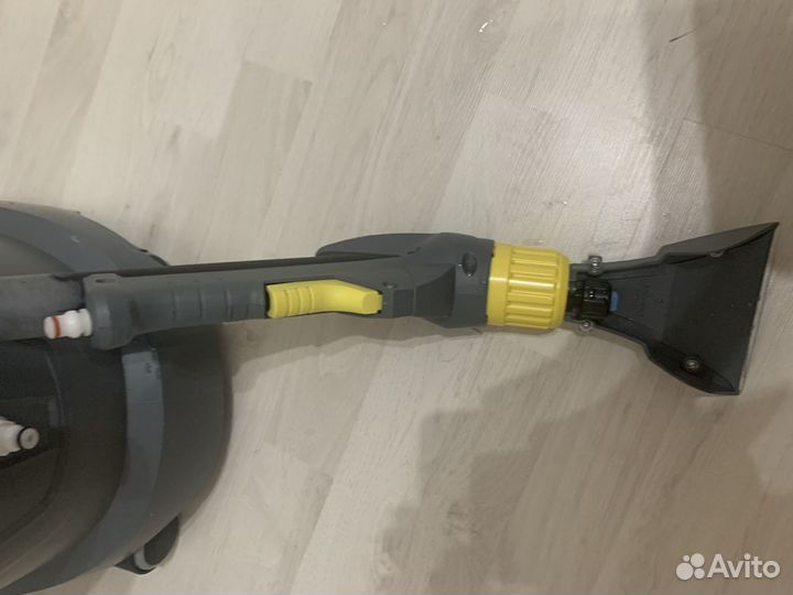 Пылесос Karcher puzzi 8