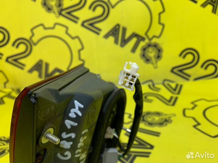 Стоп сигнал в крышку багажника задний правый Lexus