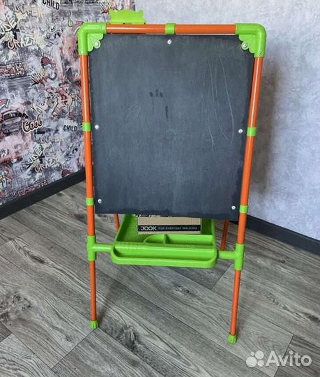 Мольберт для рисования (доска)