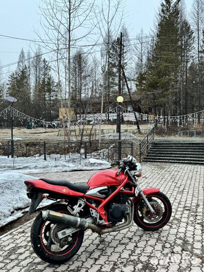 Suzuki bandit 400V