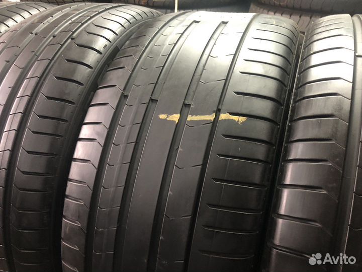Pirelli P Zero PZ4 275/35 R21 и 245/40 R21