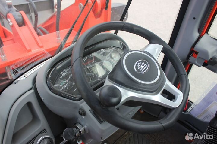 Фронтальный погрузчик Redstar 200S, 2023