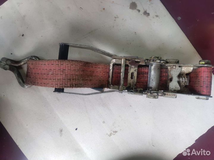 Стяжка для крепления груза