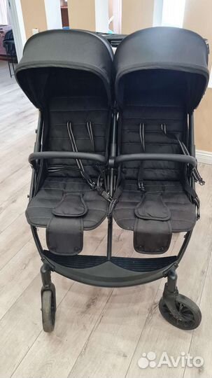 Прогулочная коляска для двойни или погодок