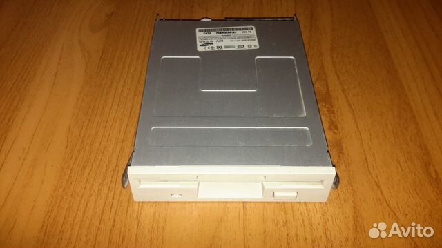 Продам флоппи дисковод