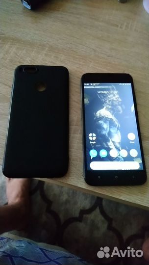 Xiaomi Mi A1 Android One, 4/64 ГБ