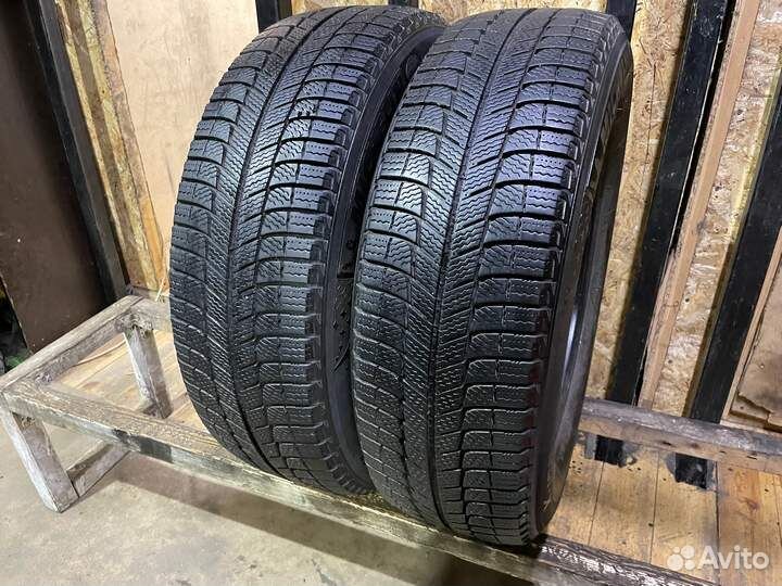 Michelin Latitude X-Ice North 3 215/65 R17 99T