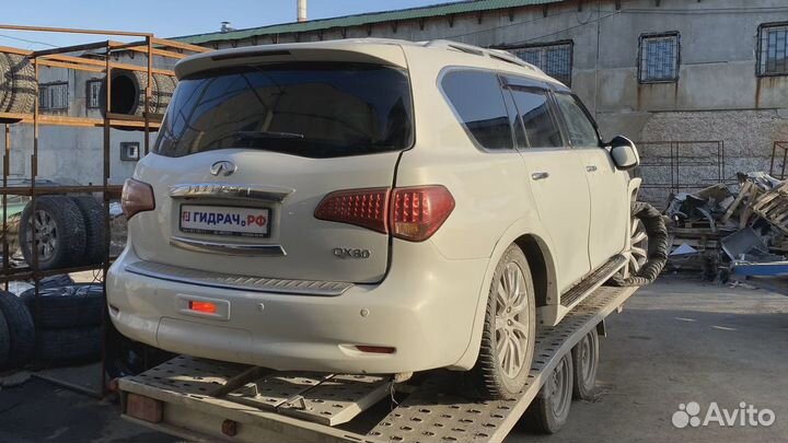 Коллектор выпускной правый Infiniti QX80 (Z62) 140