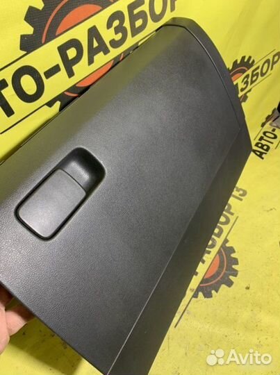 Бардачок Volkswagen Polo 5 2015-2020