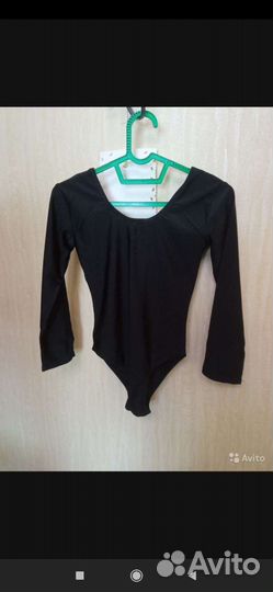 Гимнастические купальники и лосины