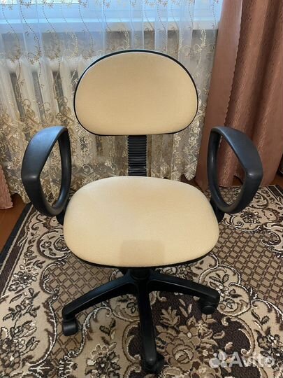 Компьютерное кресло