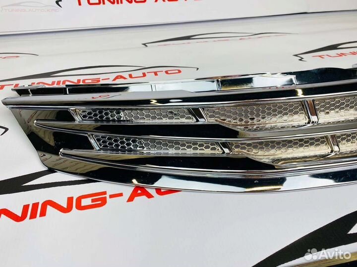 Решетка радиатора Toyota Camry 55 Modellista