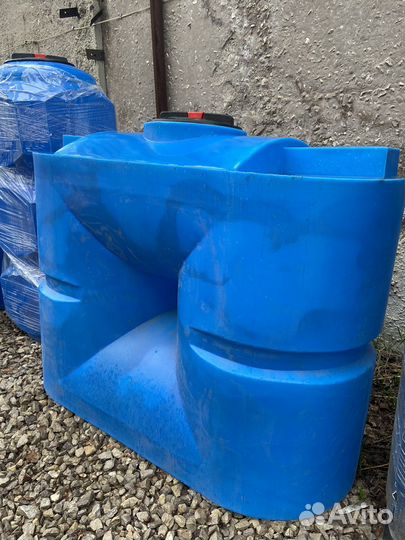 Баки пластиковые для воды, емкости