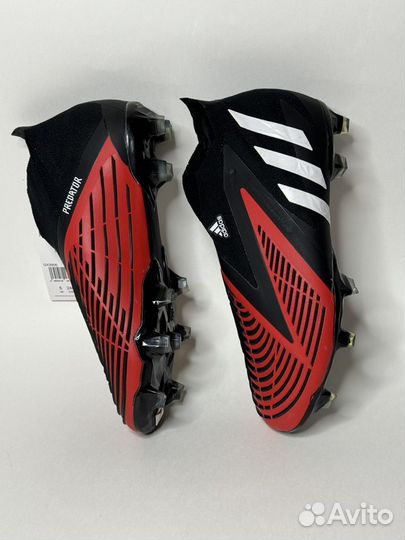 Футбольные бутсы Adidas predator