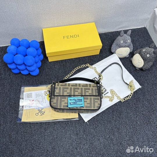 Сумка Fendi baguette