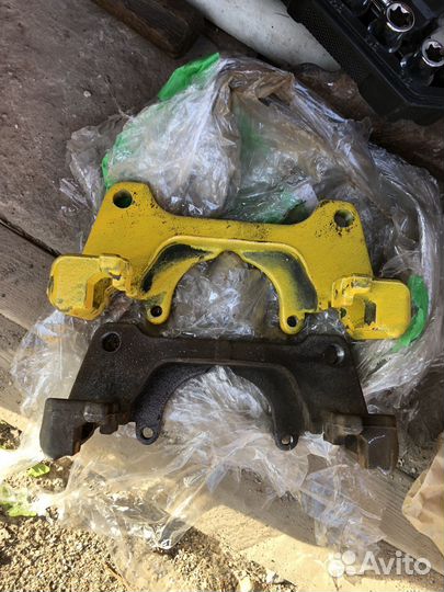 Скоба суппорта переднего a6 c5